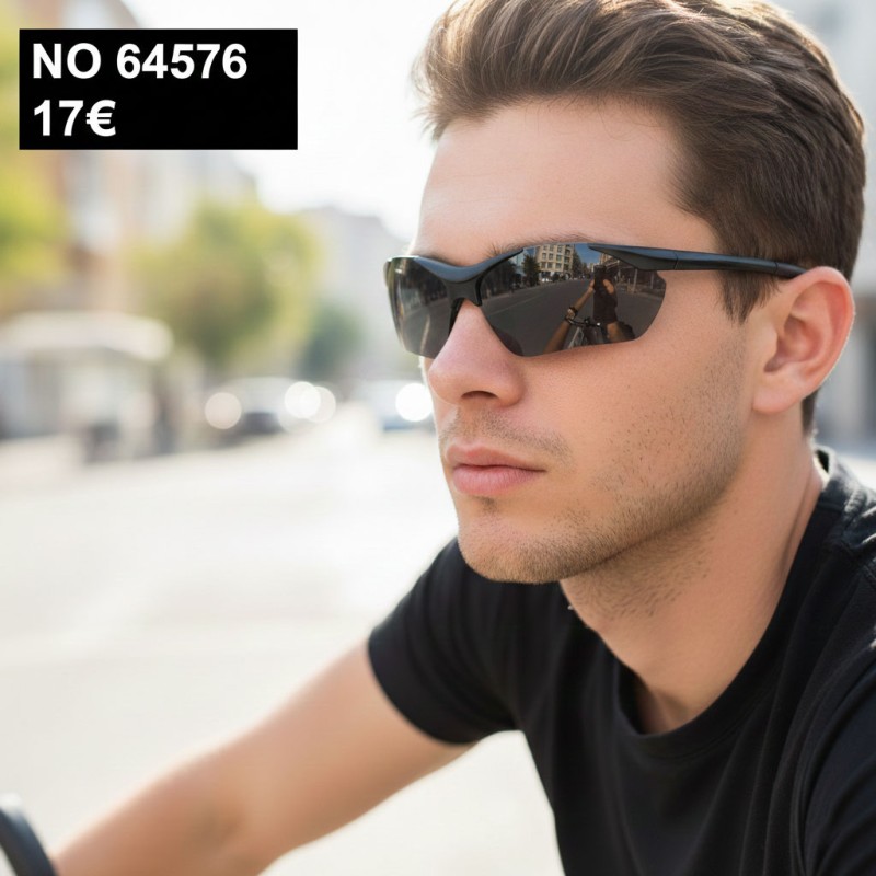 Full Black Αισθητική: Ματ μαύρος σκελετός με σκούρους φακούς για επιθετικό και διαχρονικό look.