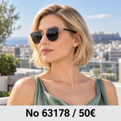 Γυναικεία γυαλιά ηλίου 63178 με ροζ χρυσό σκελετό και σκούρους φακούς — φορεμένα από μοντέλο, λήψη 3