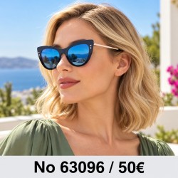 Γυαλιά ηλίου 63096 Cat Eye Μαύρα με Μπλε Καθρέφτη — φορεμένα από μοντέλο, λήψη 3