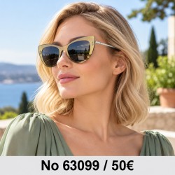 Γυαλιά ηλίου 63099 Cat Eye Χρυσαφί με Σκούρους Φακούς — φορεμένα από μοντέλο, λήψη 3